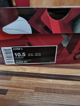 Nike Kyrie 4 - 5
