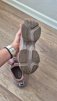 Predám tenisky Steve Madden vel.36 - 5