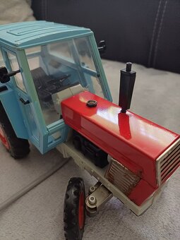 Predám hracku zetor crystal 8011 - 5