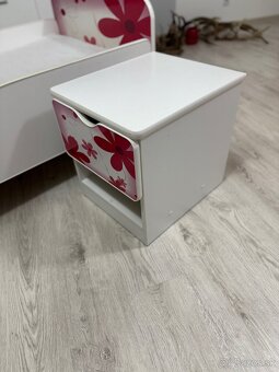 Dievčenská posteľ - 5