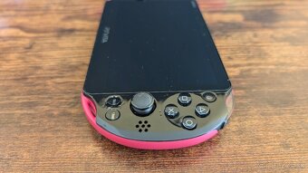 PS Vita 2000 slim čierno-ružová - 5