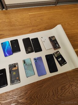 Mobily na opravu, diely - 5