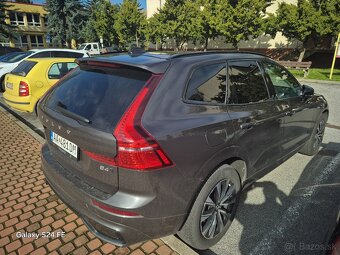 Volvo XC60 2.0 B4 mHEV Plus Dark AWD A/T - 5