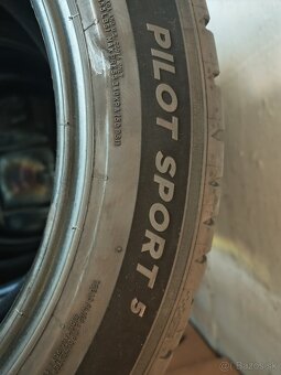 Michelin Pilot Šport 5 215/55R17 - 5