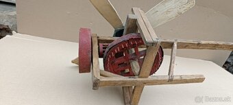 Historická, kineticka, drevená hračka ( dekorácia ) - 5