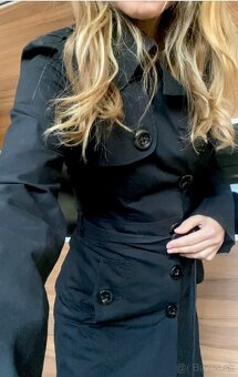 Dámsky čierny trenčkot, plášť - 5