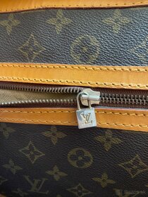 Louis Vuitton travel bag - 5