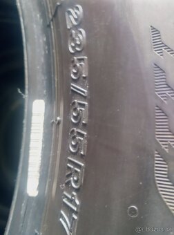 235/55/17 bridgestone dot 23 = 6,5mm - 5