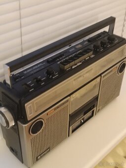 HITACHI TRK 8170K / JAPAN Kazetový rádiomagnetofón - 5