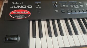 Roland JUNO D - 5