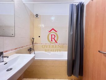 Na prenájom priestranný 1-izbový byt s balkónom – Banská Bys - 5