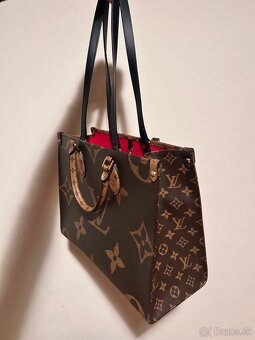 Louis Vuitton OnTheGo MM+ peňaženka - 5