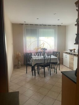 NA PREDAJ: pekný a praktický 1izbový byt o výmere 37m2 - Gal - 5