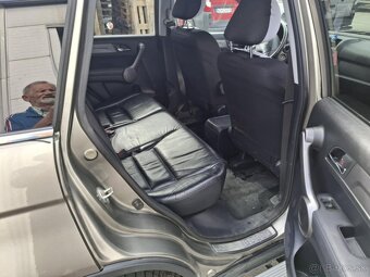 Predám Hondu CR-V - 5