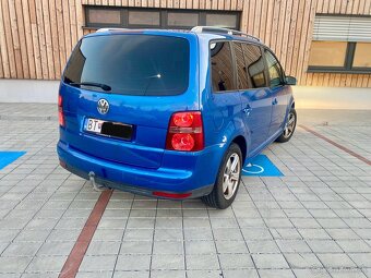 VW Touran 2.0tdi 103kw 5mestne - 5