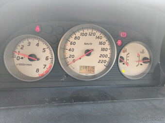 Nissan X-trail t30, 2,5L benzín/LPG, 4x4, 121kW - 5