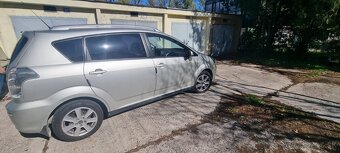 Toyota Corolla Verso kombi - 5