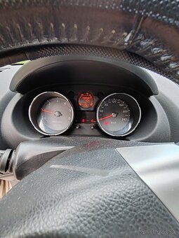 Nissan Qashqai+2 2010 - 5