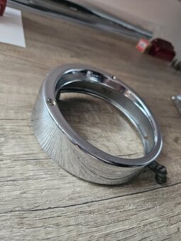 Predám parabolu a rámček svetla na jawu 23 / Mustang - 5