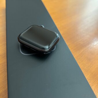 Apple Watch SE 2020 Space Gray (čierny) - 5