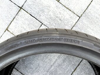 225/35 R19 Dunlop letne - 5