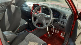 Nissan Navara 2.5TD hardtop červená - ND - 5