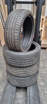 Continetal 225/40/R18 - 5