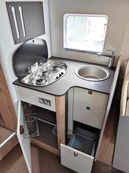 karavan Bürstner Lyseo Time T Limited 727G 4-miestny Automat - 5