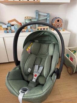 Cybex cloud T plus leaf green - 5