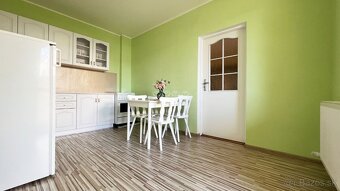 Na predaj zrekonštruovaný rodinný dom s veľkým pozemkom v ob - 5