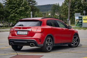 Mercedes-Benz GLA 220d AMGline 4MATIC - 5