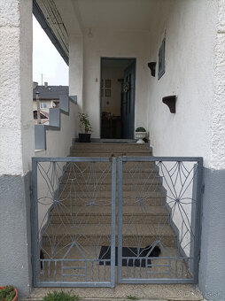 Rodinný dom – Stakčín, centrum, 820 m² pozemok, garáž - 5