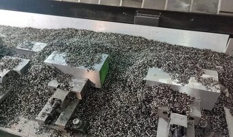 Obráběcí centrum (vertikální) Cincinnati FTV 850 - 5