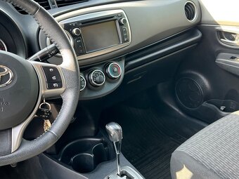 Toyota Yaris 1.3 CVT - 5