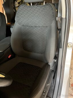 Peugeot 3008 1.6 HDI model 2008-2016 kód motora 9H05 - 5
