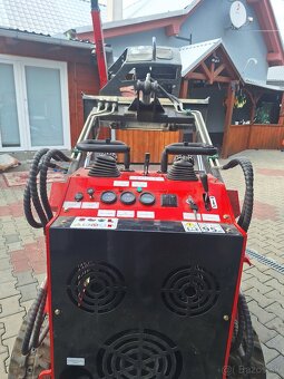 Predám mini nakladac - 5
