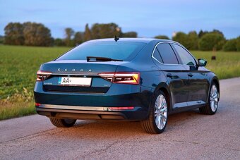 Superb Limuzina 2.0 TDI 4x4 Premium Edition 110000km Webasto - 5