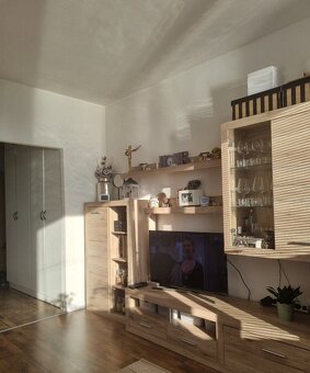 Na prenájom garsonka s balkónom, ul. M. Bela, Hlohovec. - 5