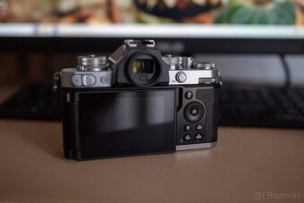 Nikon Zfc - 5