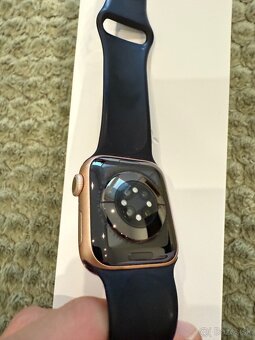 Apple Watch Series 6 40mm gold - 5