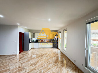 Predám rodinný dom v obci Žitavce - 5