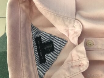 TOMMY HILFIGER originál set 2x polotricko+kabelka darcek - 5