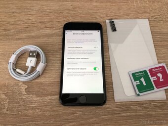 Apple iPhone 8 64GB Space Grey - 5