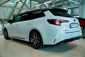 Toyota Corolla Combi 2.0 Hybrid GR Sport JBL audio záruka - 5