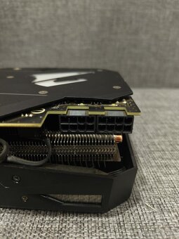 Gigabyte RTX 2080 super aorus - 5