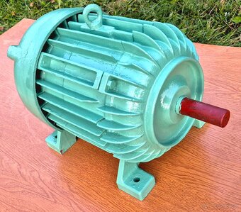 Predám 3 fázovy elektromotor MEZ Mohelnice 5,5kW - 5