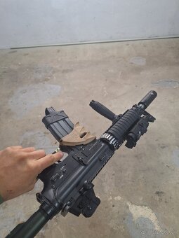 Predam airsoft m4 AEG - 5