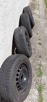 Predám zimaky 195/65 R15 - 5