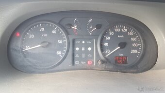 Renault Trafic 1.9dci 100k - 5