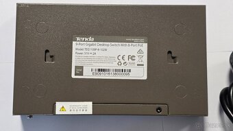 Tenda TEG1109P-8-102W PoE AT switch 8x PoE 802.3af/at + 1x U - 5
